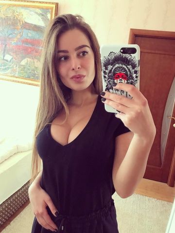 Полина